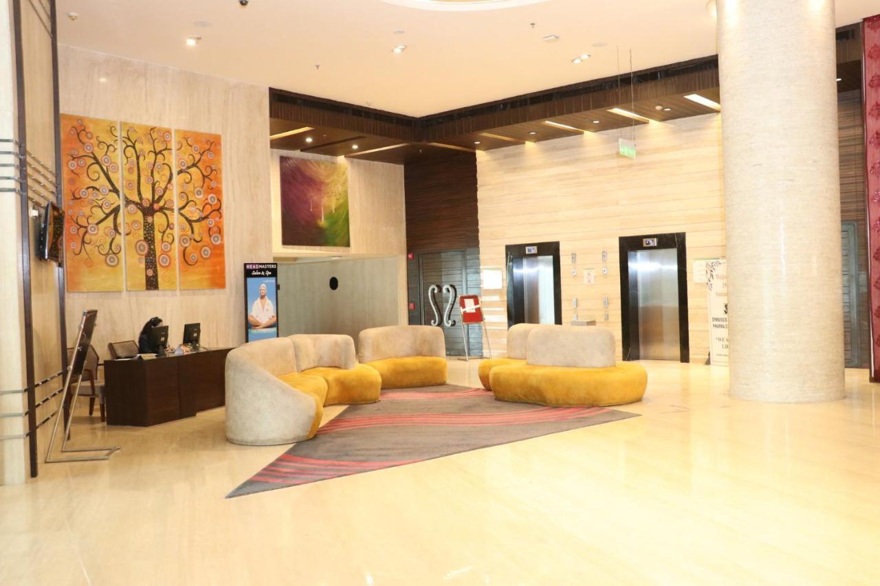ฮอลิเดย์ อินน์ จันทิครห์ ปัญจกุลา ปัญจ์กุลา ภายนอก รูปภาพ Lobby