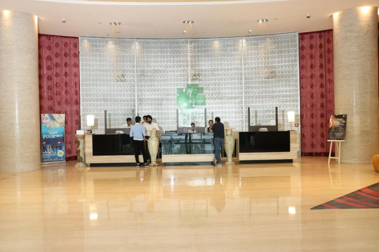 ฮอลิเดย์ อินน์ จันทิครห์ ปัญจกุลา ปัญจ์กุลา ภายนอก รูปภาพ Holiday Inn, Hyderabad