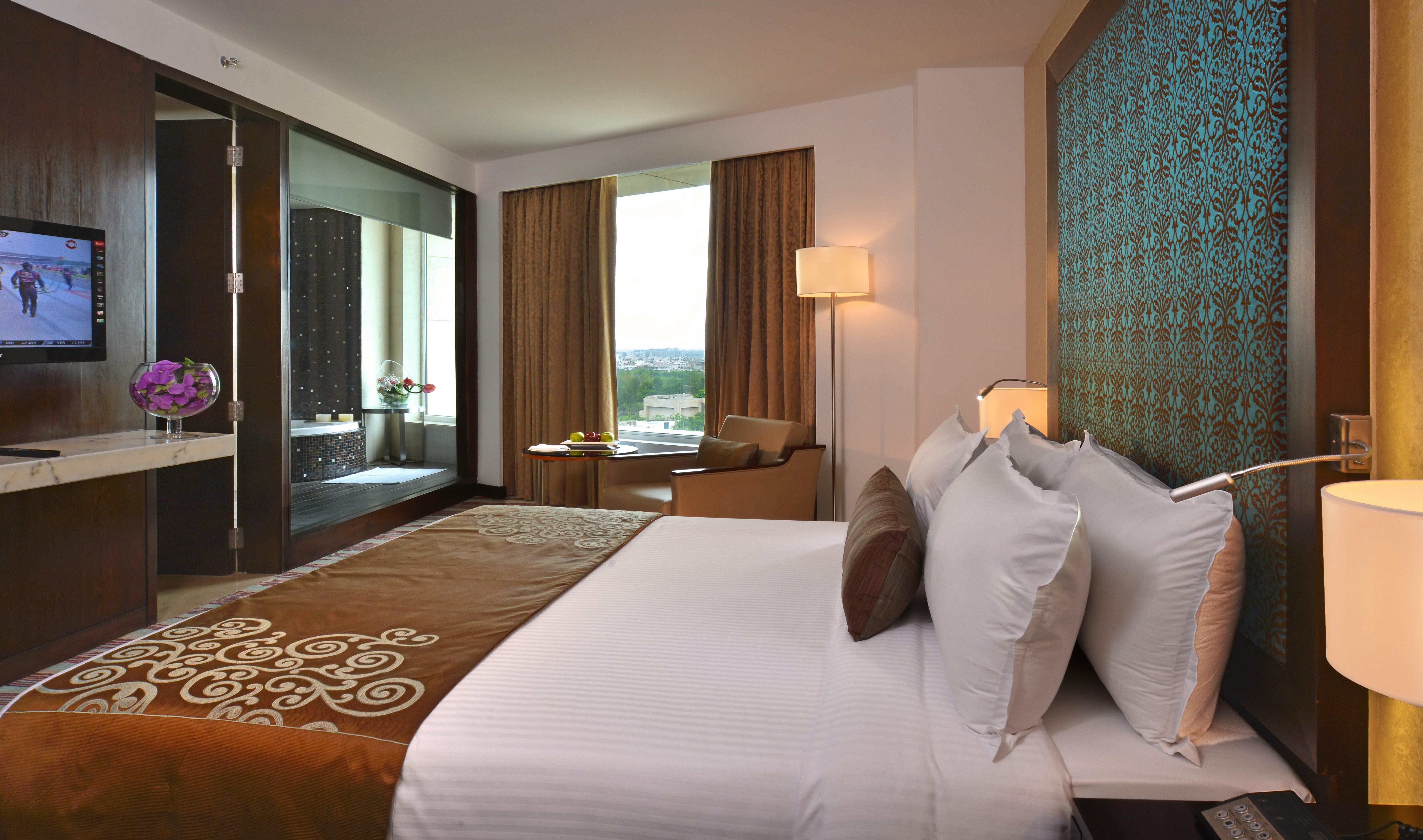 ฮอลิเดย์ อินน์ จันทิครห์ ปัญจกุลา ปัญจ์กุลา ภายนอก รูปภาพ A room at the Taj Bengal