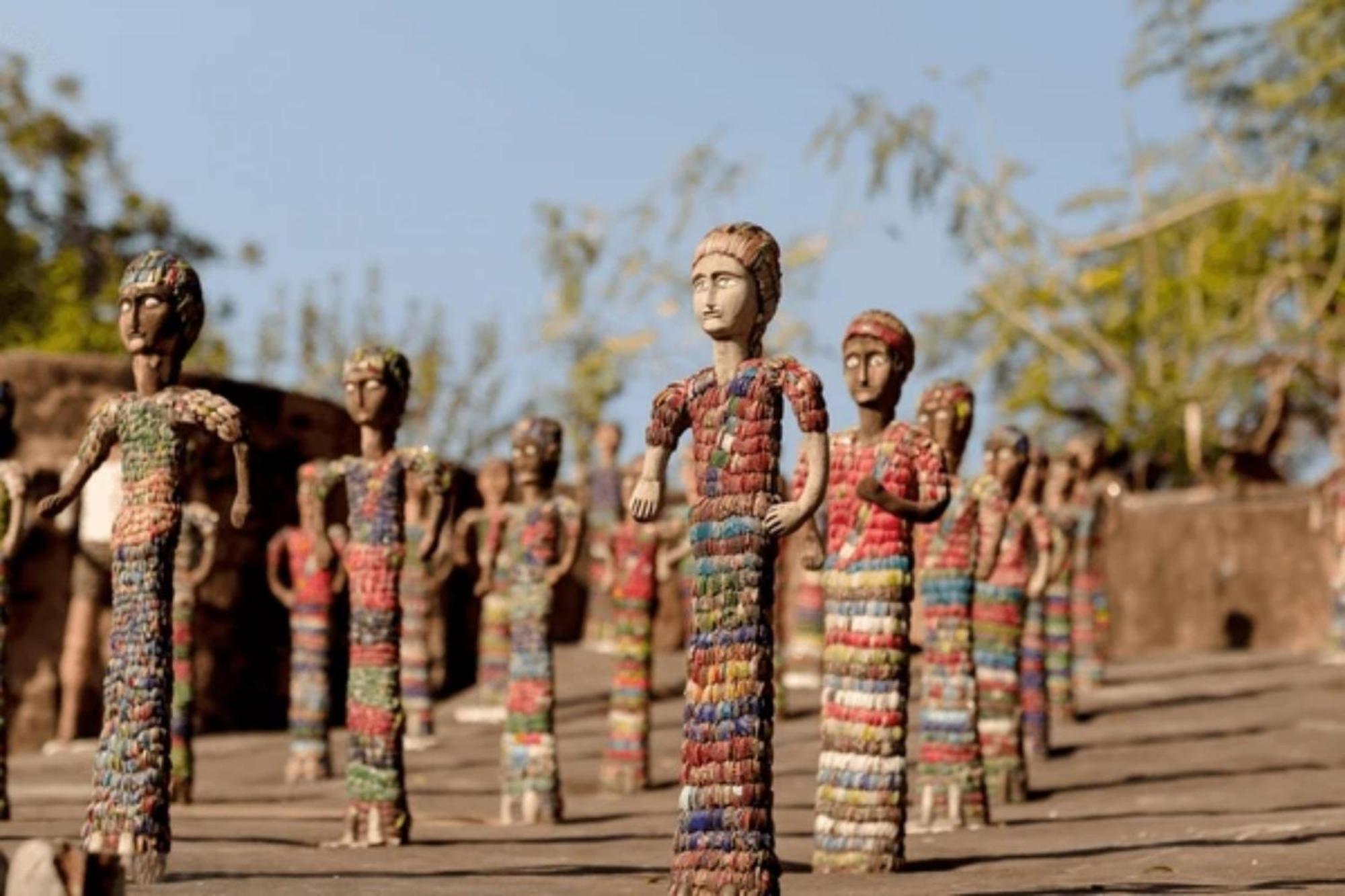 ฮอลิเดย์ อินน์ จันทิครห์ ปัญจกุลา ปัญจ์กุลา ภายนอก รูปภาพ The Children of the World