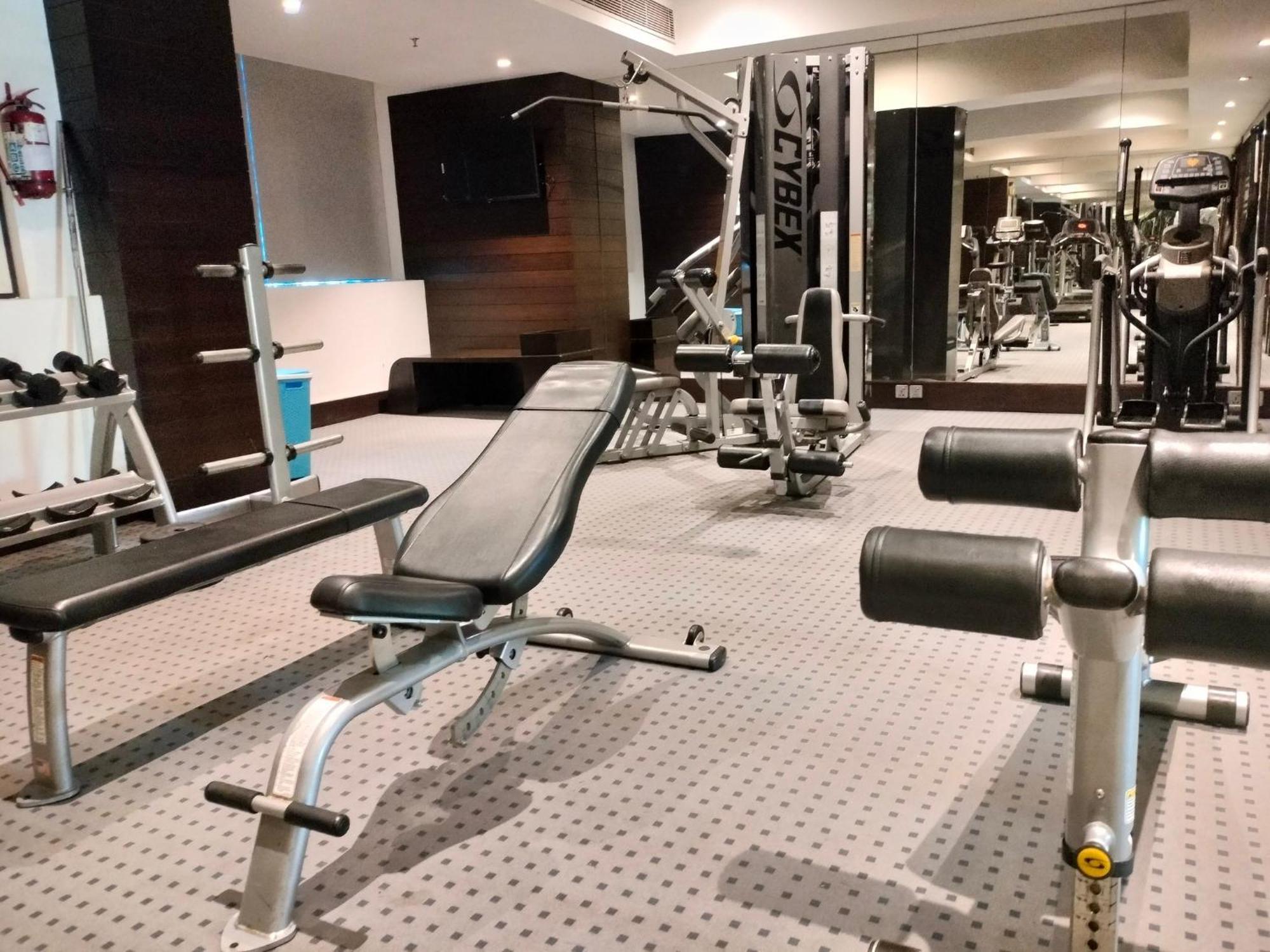 ฮอลิเดย์ อินน์ จันทิครห์ ปัญจกุลา ปัญจ์กุลา ภายนอก รูปภาพ The gym at the hotel